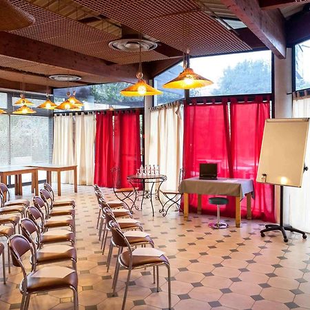 Ibis Budget Saint Christol Les Ales Exteriér fotografie