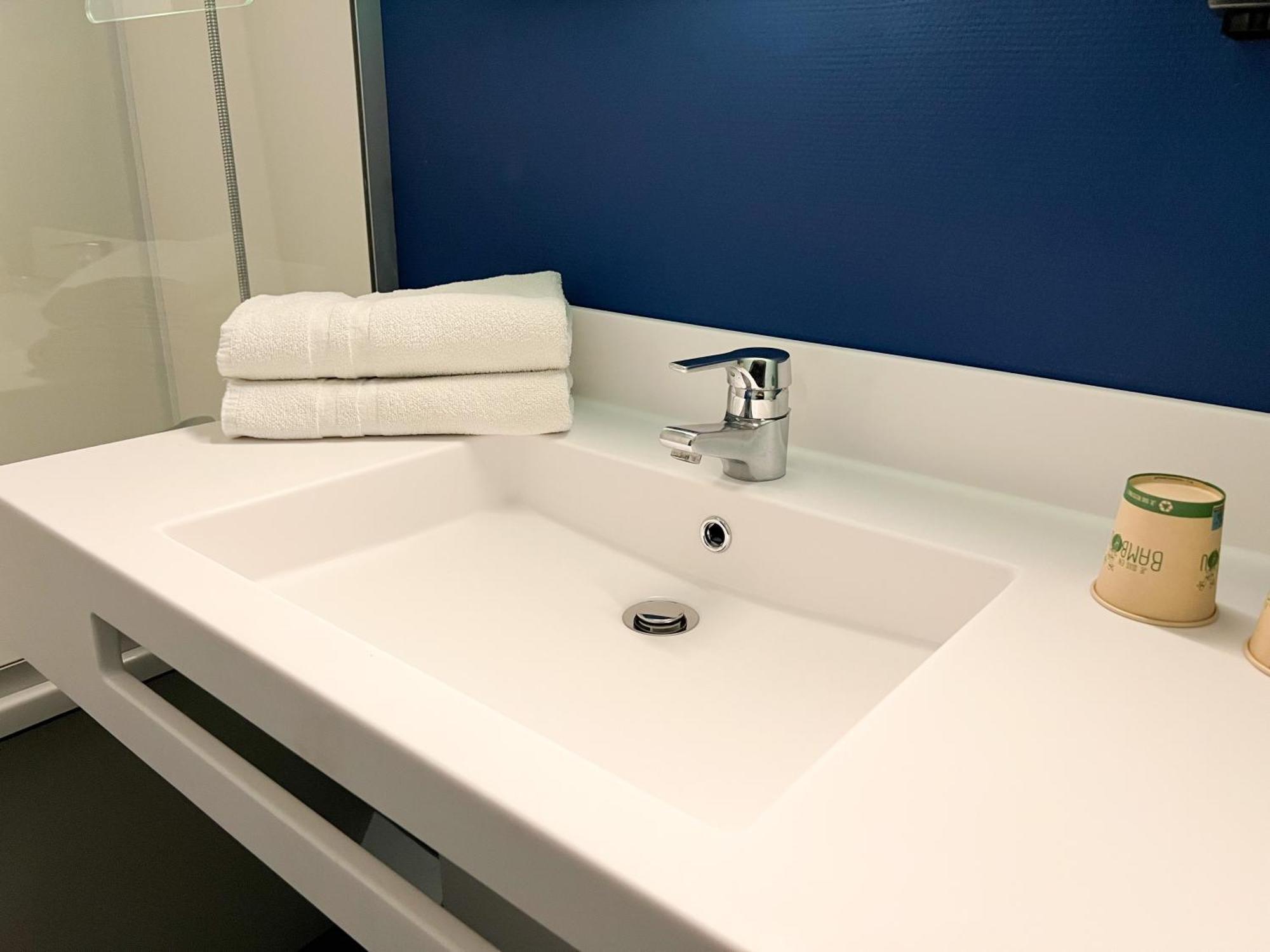 Ibis Budget Saint Christol Les Ales Exteriér fotografie