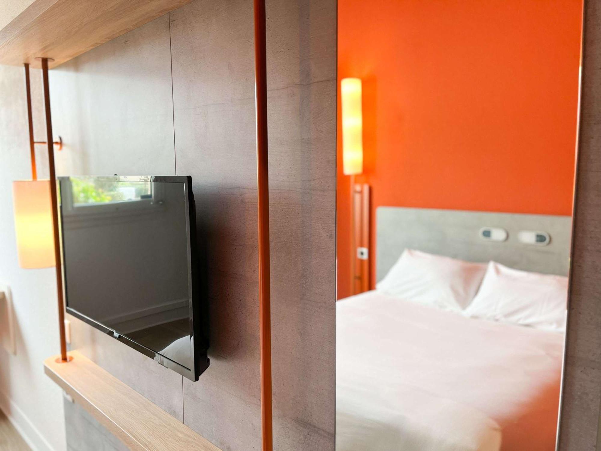 Ibis Budget Saint Christol Les Ales Exteriér fotografie