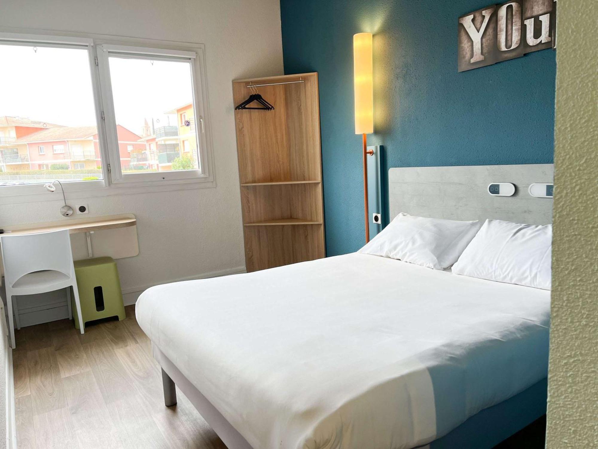Ibis Budget Saint Christol Les Ales Exteriér fotografie