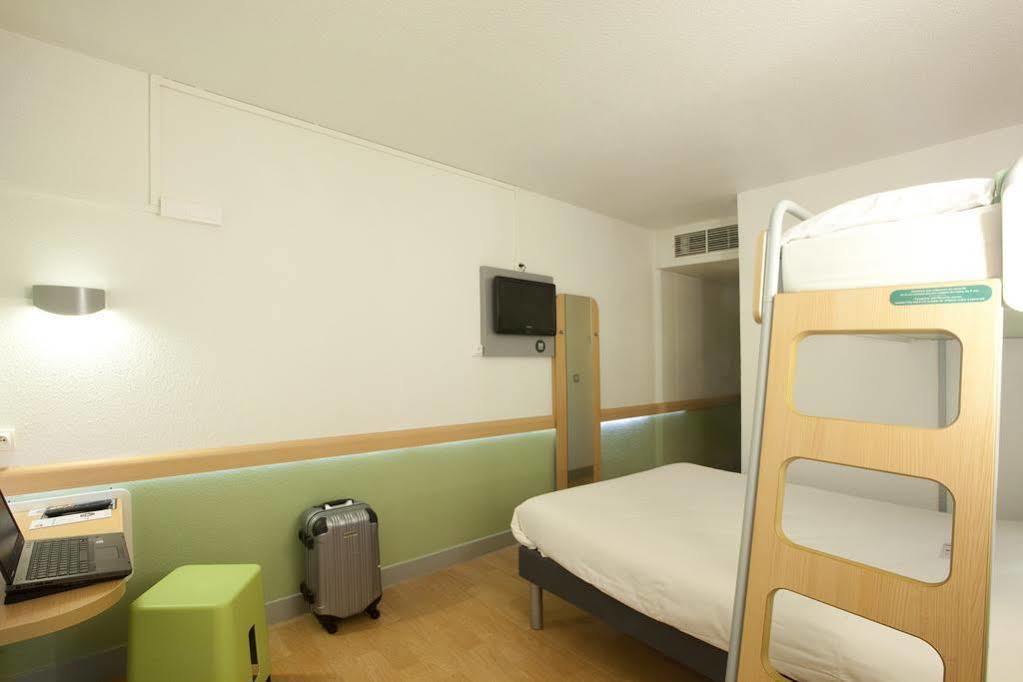 Ibis Budget Saint Christol Les Ales Exteriér fotografie
